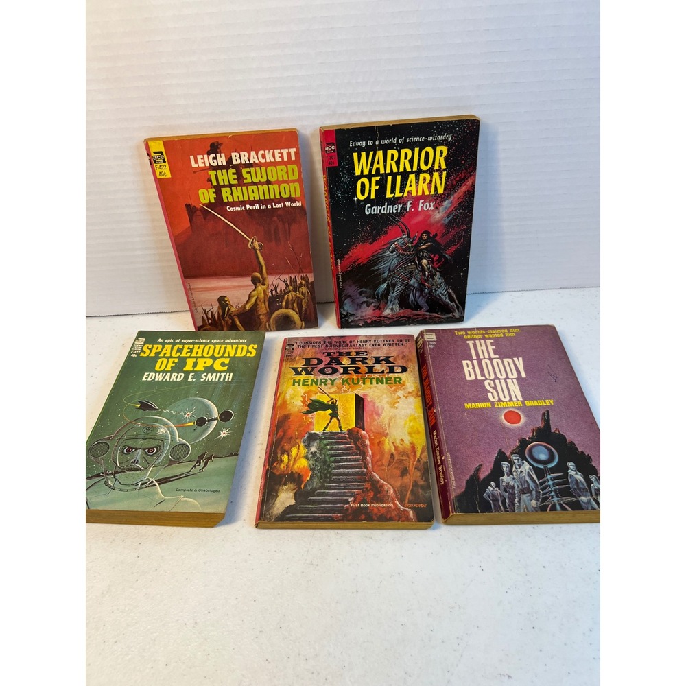 Vintage Ace Science Fiction Paperback Lot 5 Books Brackett Fox Smith Bradley